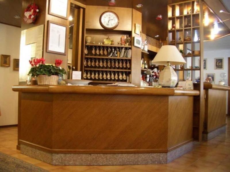 Hotel Sarre Εξωτερικό φωτογραφία