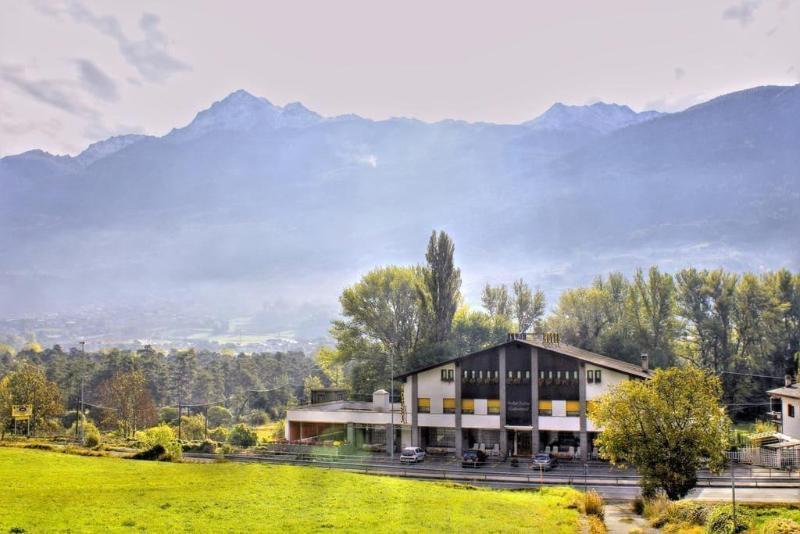 Hotel Sarre Εξωτερικό φωτογραφία
