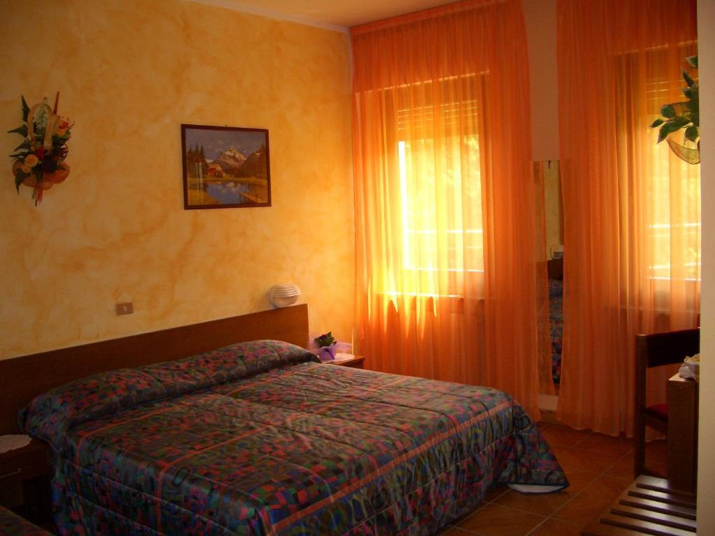 Hotel Sarre Εξωτερικό φωτογραφία