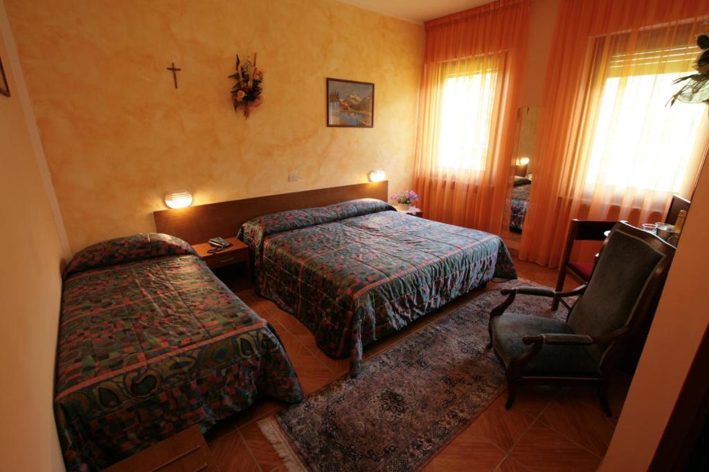 Hotel Sarre Δωμάτιο φωτογραφία